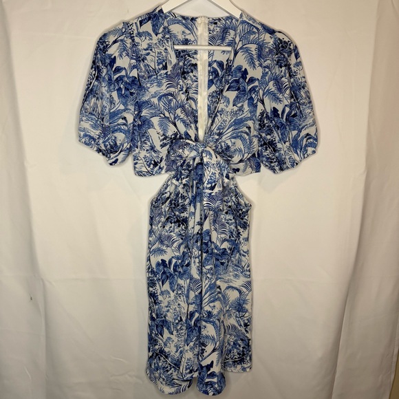 Cider Dresses & Skirts - Cider Blue and White Tie Front Short Sleeve Mini Dress with Side Cutouts Size S